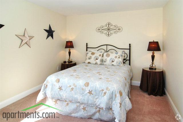 Bedroom - Oak Shores