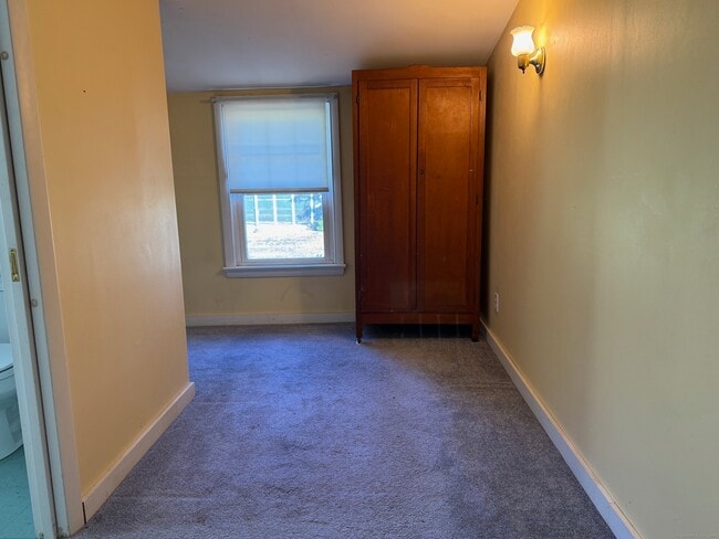 Building Photo - 310 Maiden Ln