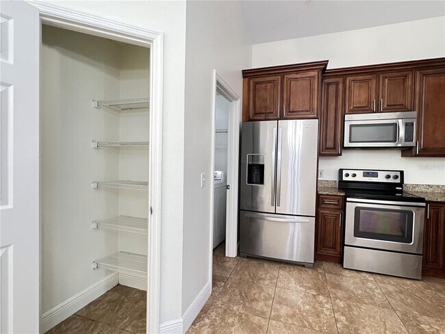 Building Photo - 2859 Blooming Alamanda Loop