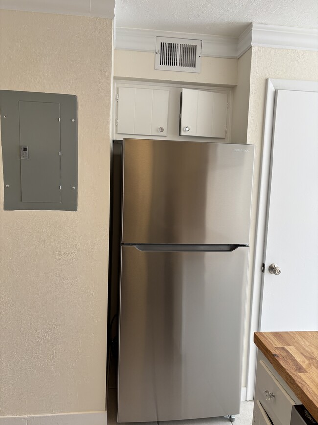 Building Photo - 200 St Andrews Blvd