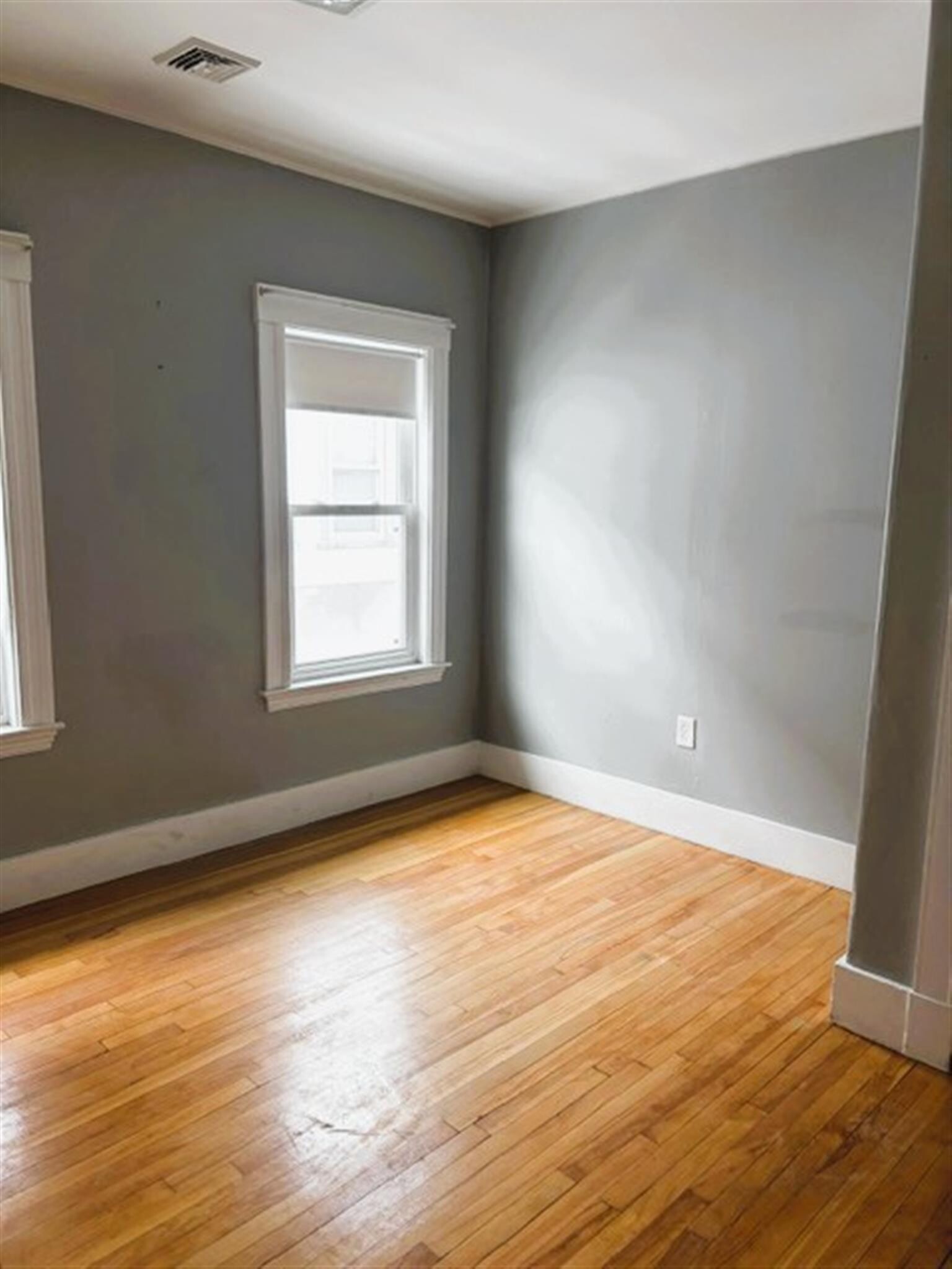 Building Photo - 14 Quincy St