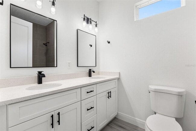 Building Photo - 1771 Roseberry Ln