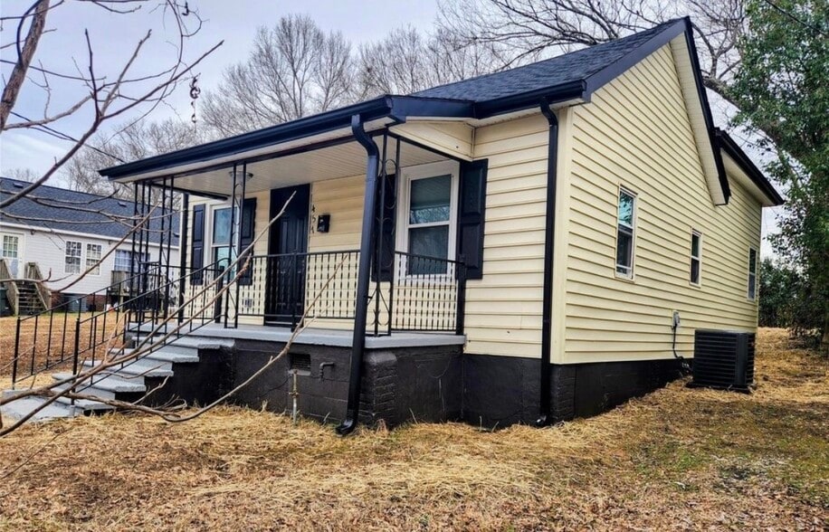 Building Photo - 457 Fewell St