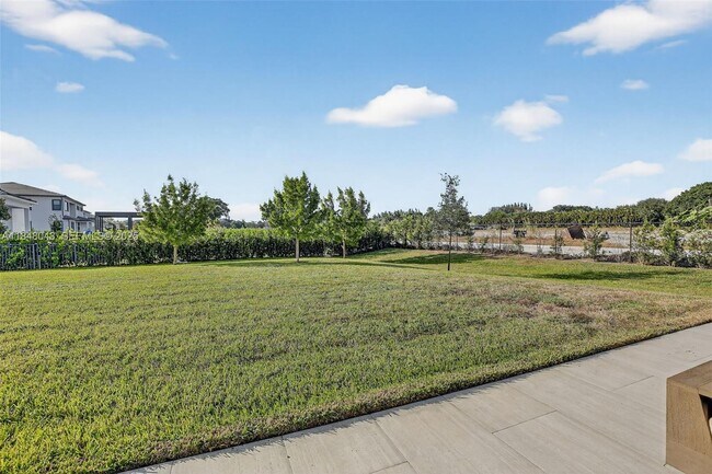 Building Photo - 14855 Millstone Ranches Dr