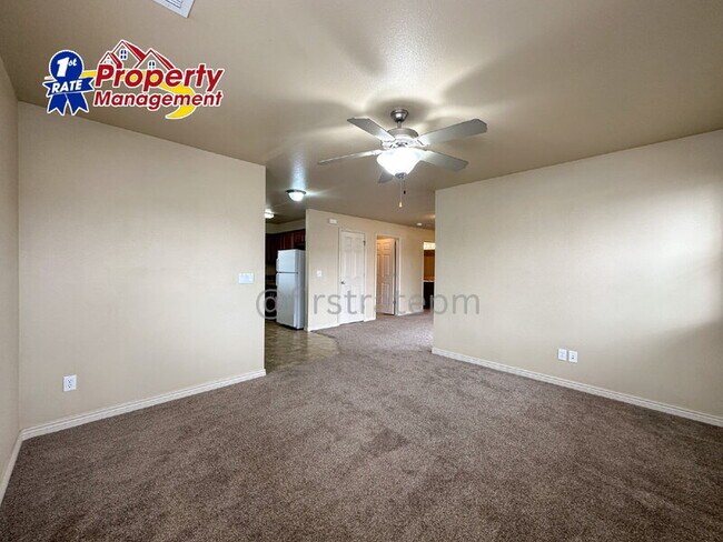 Building Photo - 5936 Ellens Ferry Dr