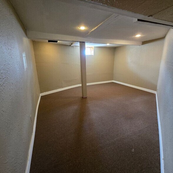 Building Photo - 732 S Colorado Ave