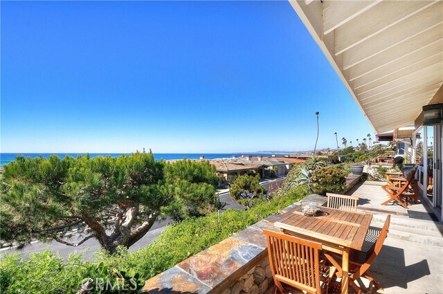 Building Photo - 4022 Calle Marlena