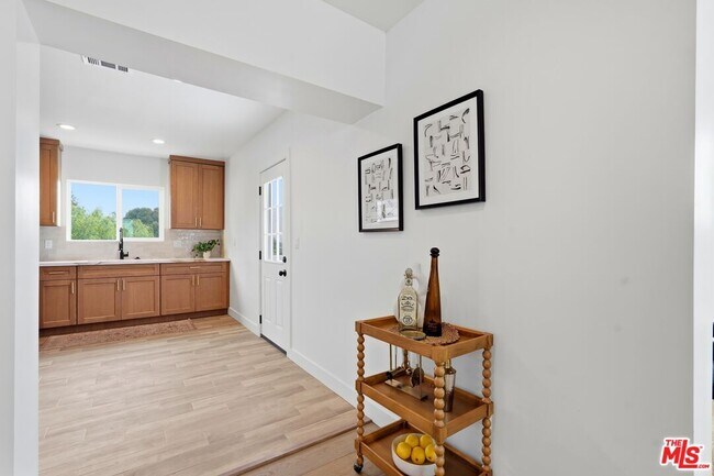 Building Photo - 5452 Harcross Dr