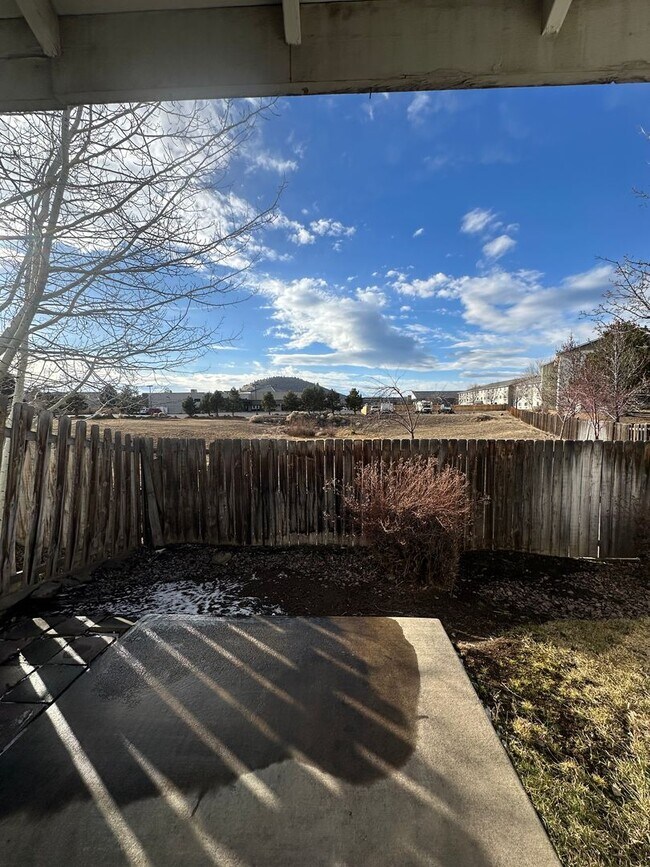 Building Photo - 1297 NE Dawson Dr