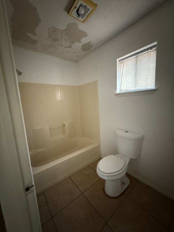 Building Photo - 108 Mina De Oro