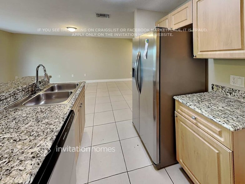 Building Photo - 6727 Old Farm Trail