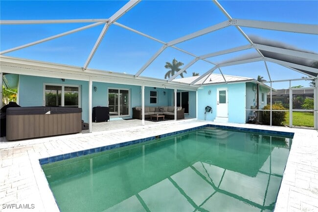 Building Photo - 6163 Plumosa Ave