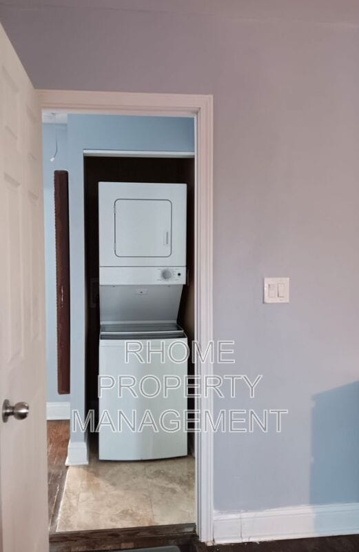 Building Photo - 1711 Candler Rd