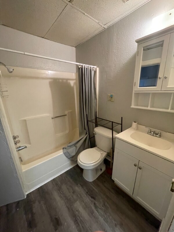 Building Photo - 326 N Volutsia