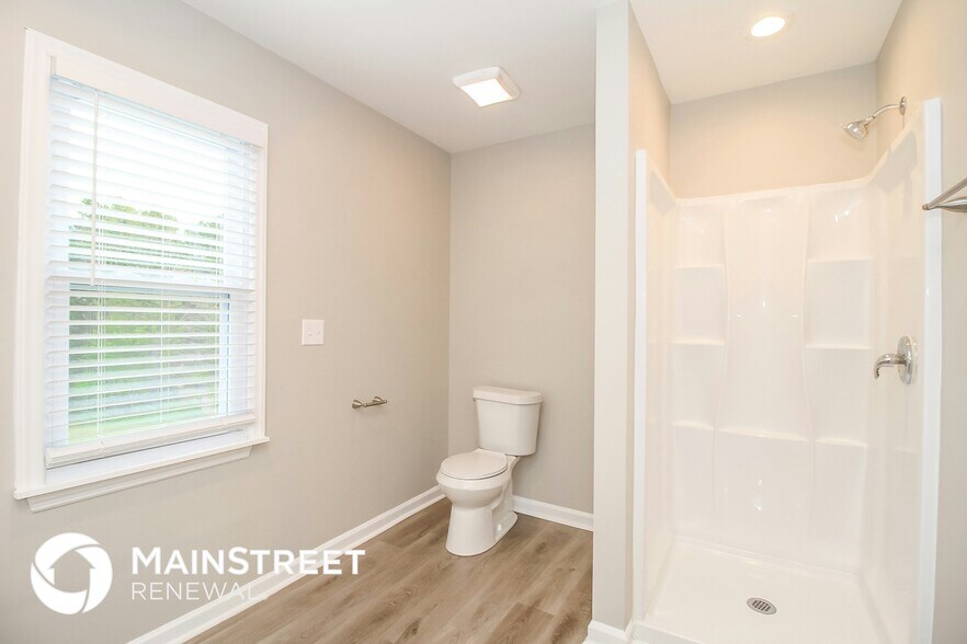 Building Photo - 5600 Marty Ln