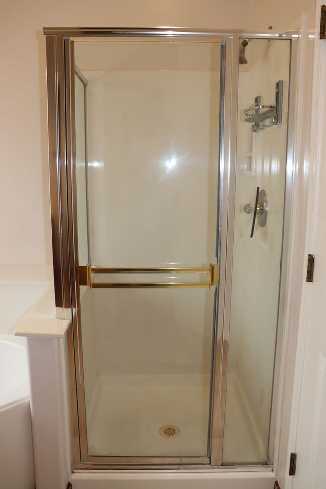 Building Photo - Beautiful West Side Home in Gated Community