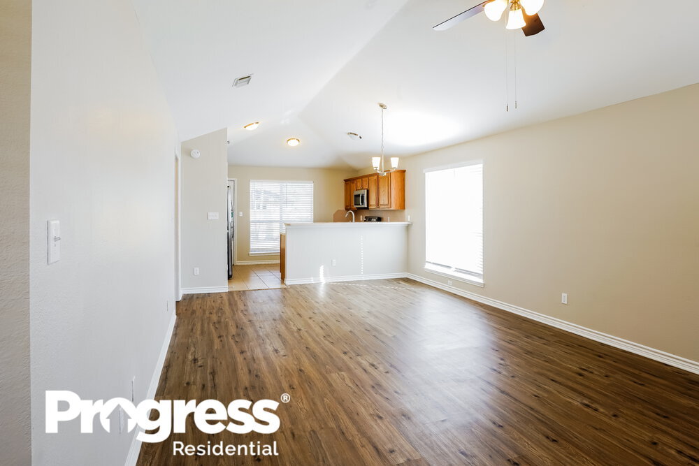 Building Photo - 2110 Redwood St