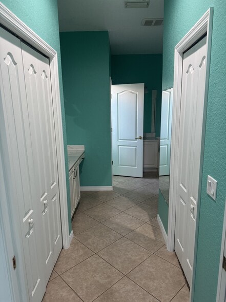 Master Bath - 224 Fairway Isles Ln