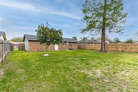 Building Photo - 2312 Sauvage Ave