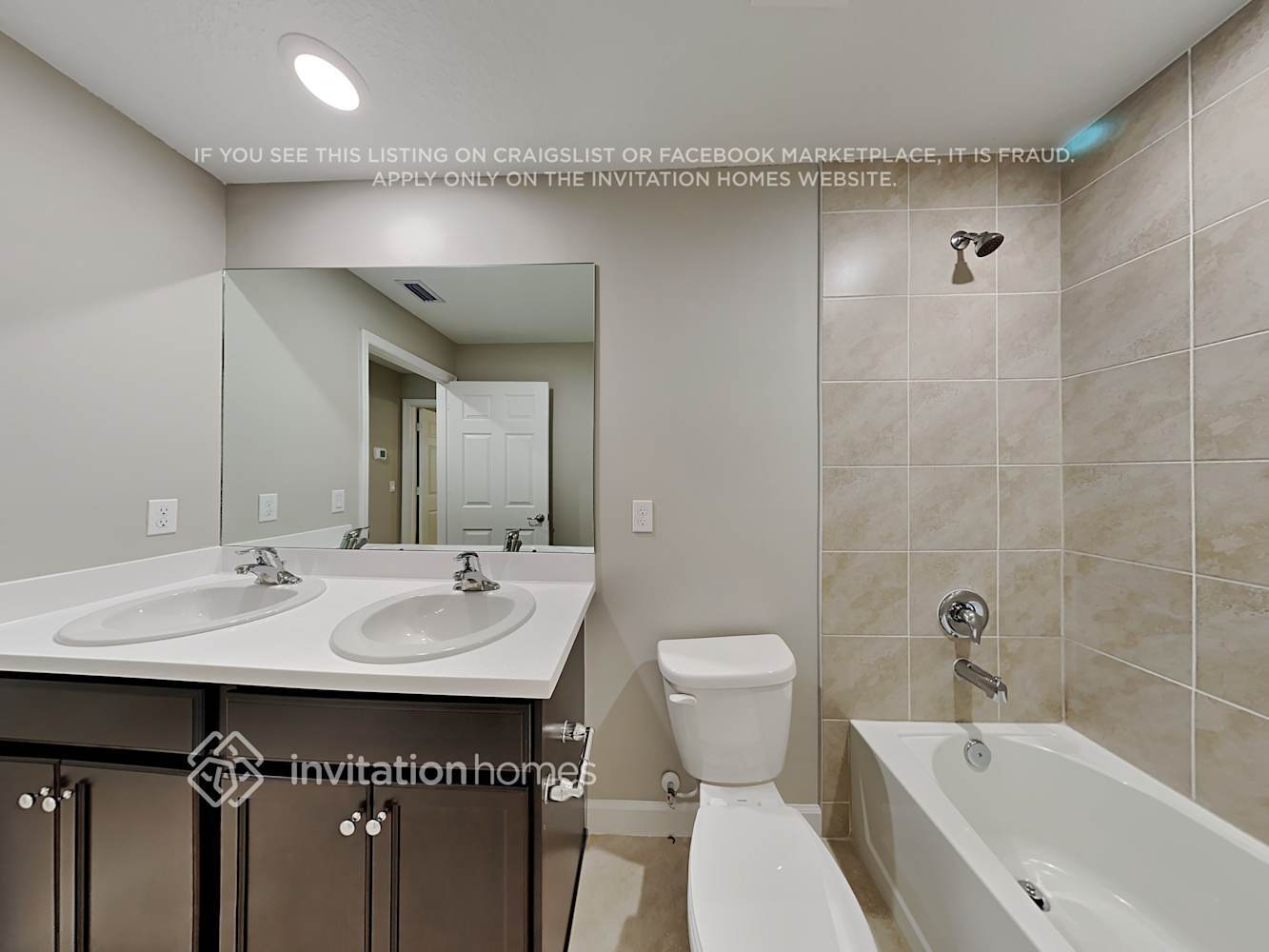 Building Photo - 1022 SW Alexandria Ave