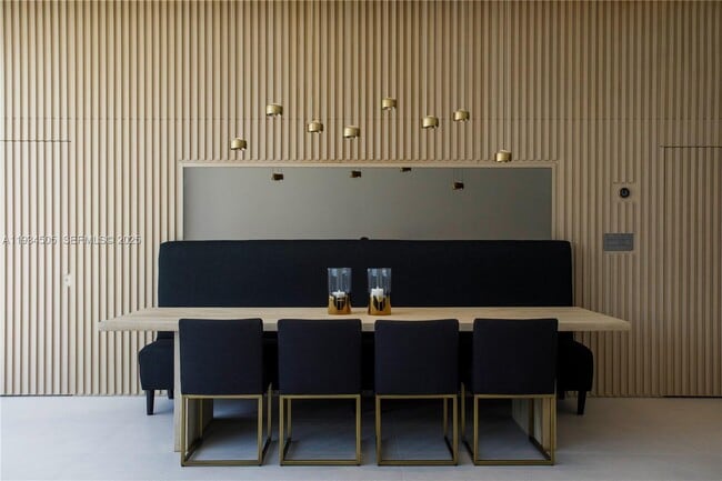 Building Photo - 1661 Daytonia Rd