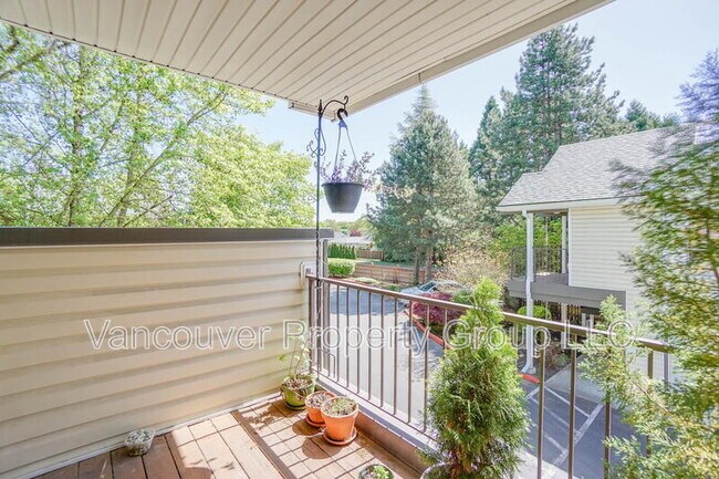 Building Photo - 13210 SE 7th St