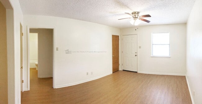 Building Photo - 1107 White Ave