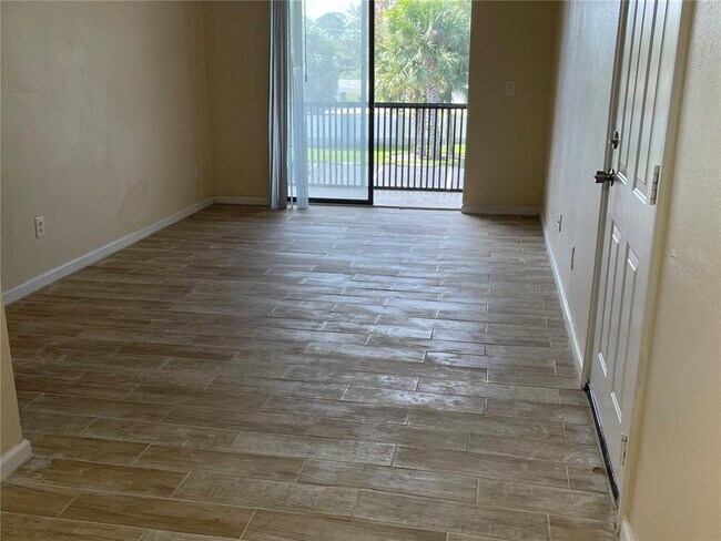 Building Photo - 1122 S Pine Ridge Cir
