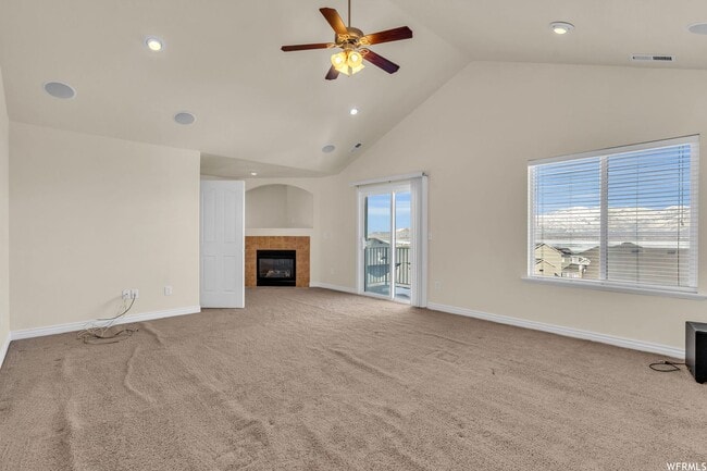 Building Photo - AMAZING 2 STORY HOME w/ 4 CAR GARAGE!