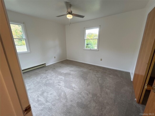 Building Photo - 5 Parkview Ct