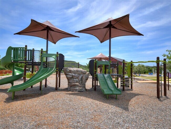 Building Photo - 501 Anfield Cir