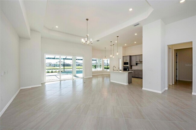 Building Photo - 12655 Wellen Golf St