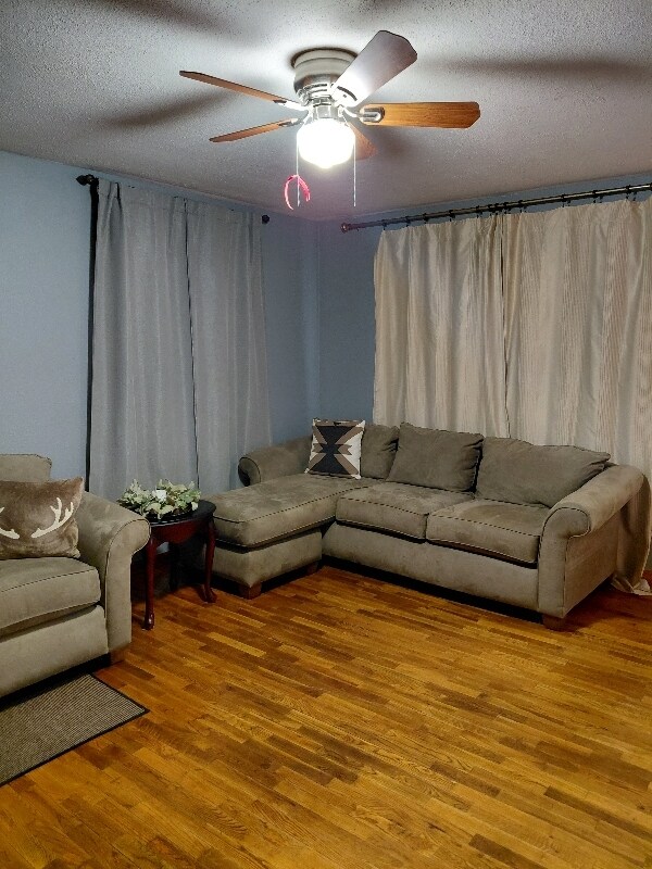 Building Photo - 339 6th Ave N