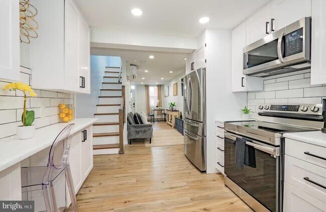 Building Photo - 1125 Washington Blvd