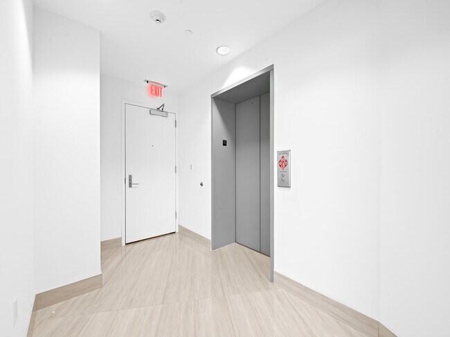 Building Photo - 701 N Fort Lauderdale Beach Blvd