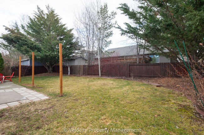 Building Photo - Beautifully Remodeled Single Level Home