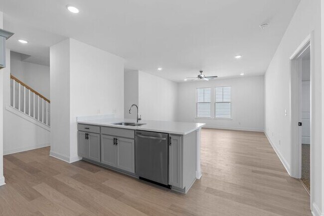 Building Photo - Brand New Home! Convenient Location! RENT TODAY!