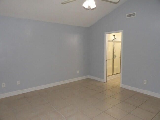 Building Photo - 5040 Capulet Cir