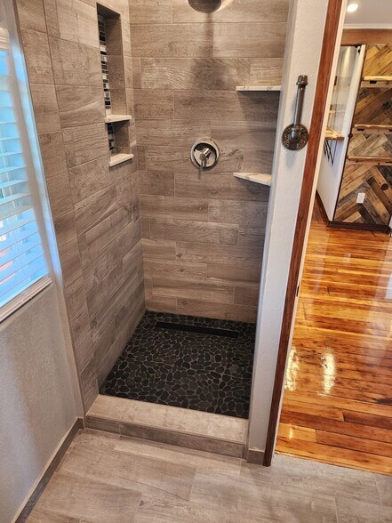 Building Photo - 3684 43rd St