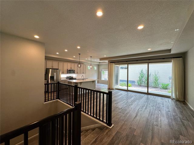Building Photo - 6652 Golden Briar Ln