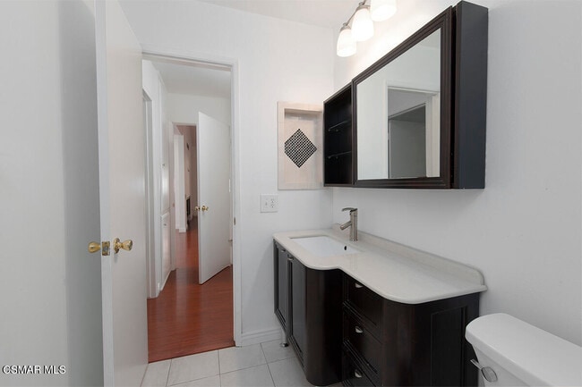 Building Photo - 31515 Lindero Canyon Rd