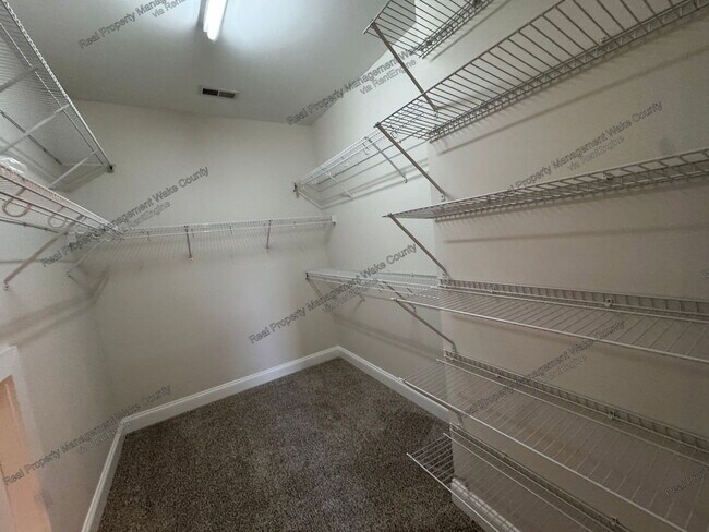 Building Photo - 10908 Connally Ln