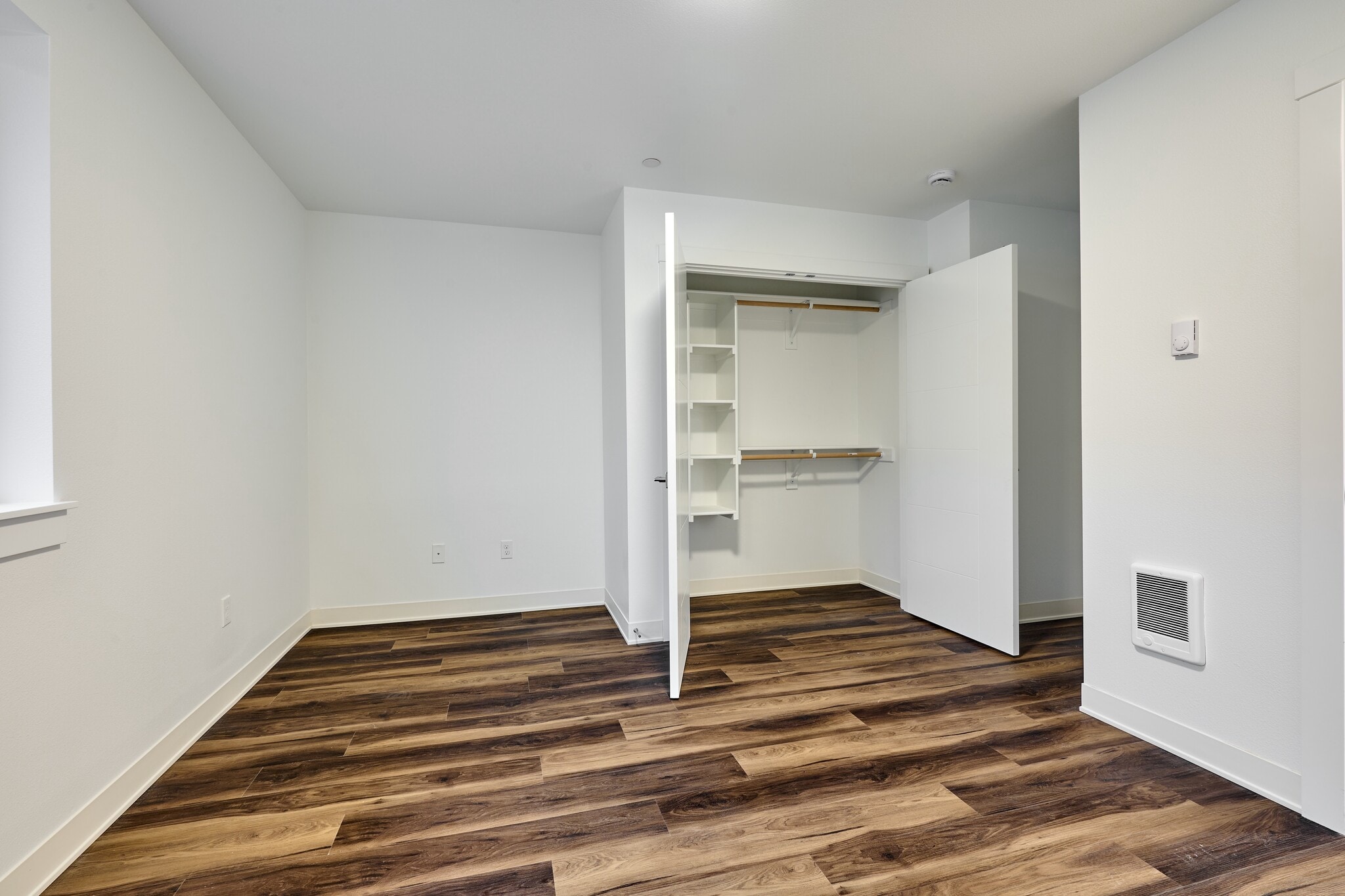 Building Photo - 1934 NW Grant Ave