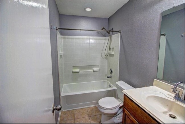 Building Photo - 21402 Doral Rose Ln