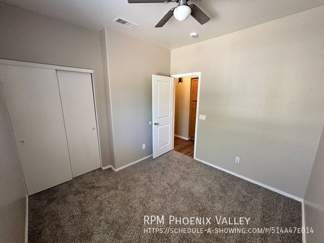 Building Photo - 11191 W Palm Ln