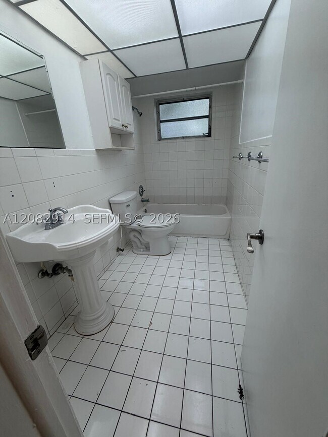 Building Photo - 7752 SW 106th St
