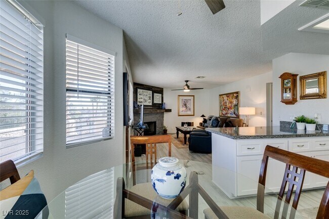 Building Photo - 1005 Sulphur Springs Ln