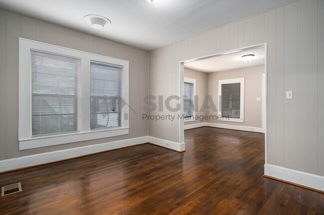 Building Photo - 529 Telford Ln