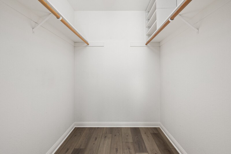 Building Photo - 135 Southwind Dr