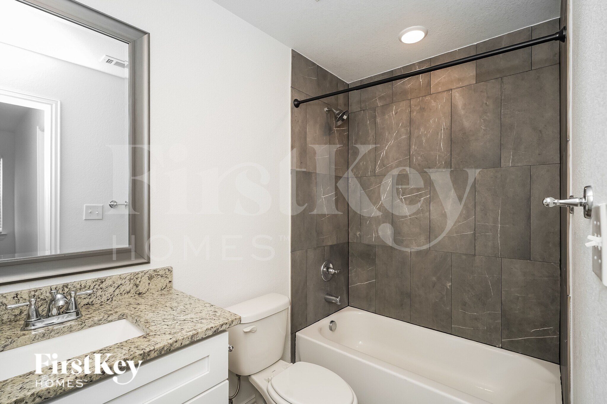 Building Photo - 7308 Parkside Pl Dr